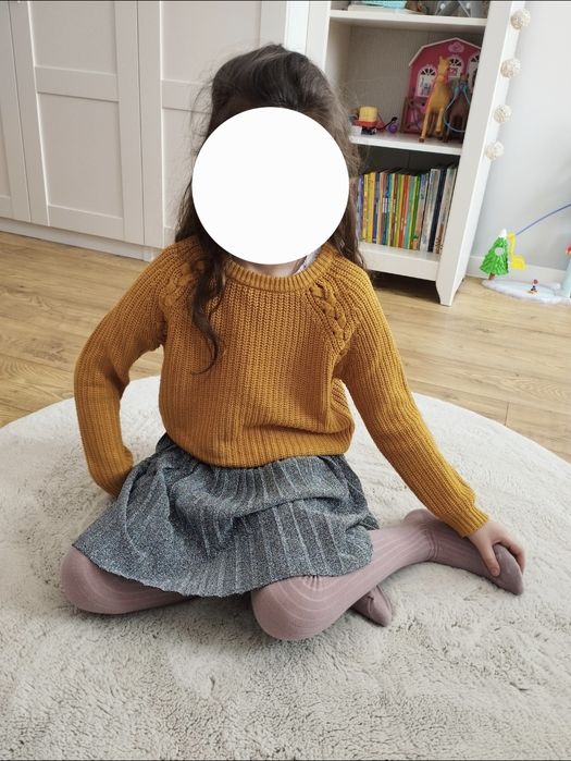 140cm, srebrna plisowana spódniczka, połyskująca spódnica