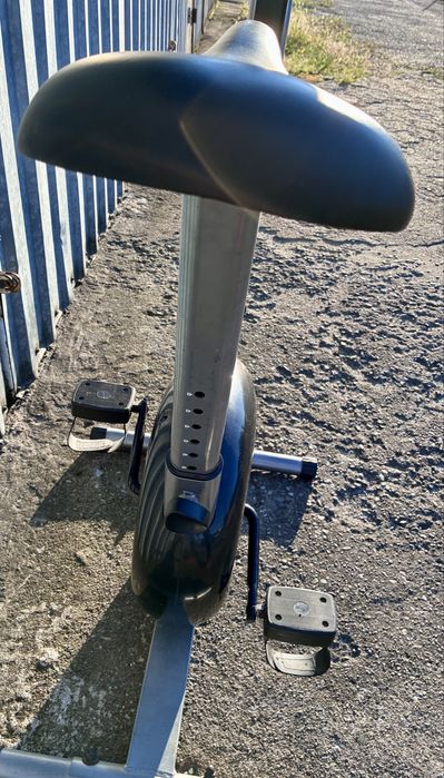 Rower treningowy Basic Mag – sprawny, regulowany opór
