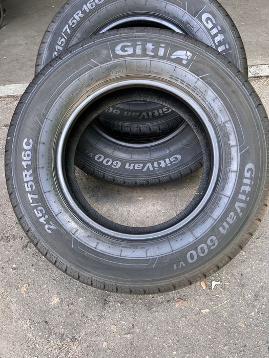 Резина 215-75-16С.Giti. Нова 25 Рік..Склад резини.