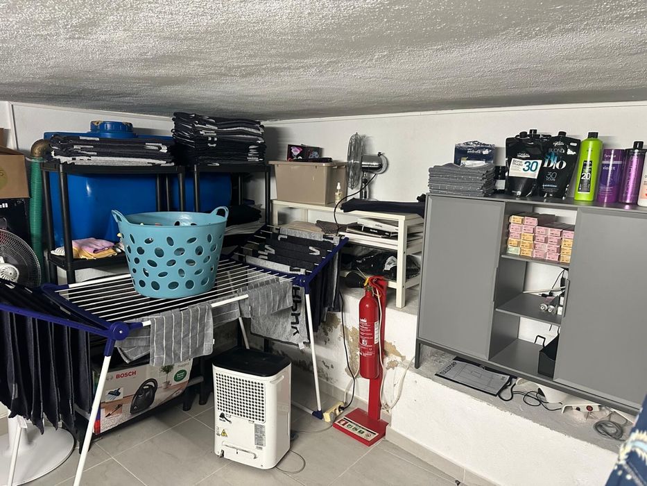 Cabeleireiro, centro de estética para trespasse na Rua João da Silva