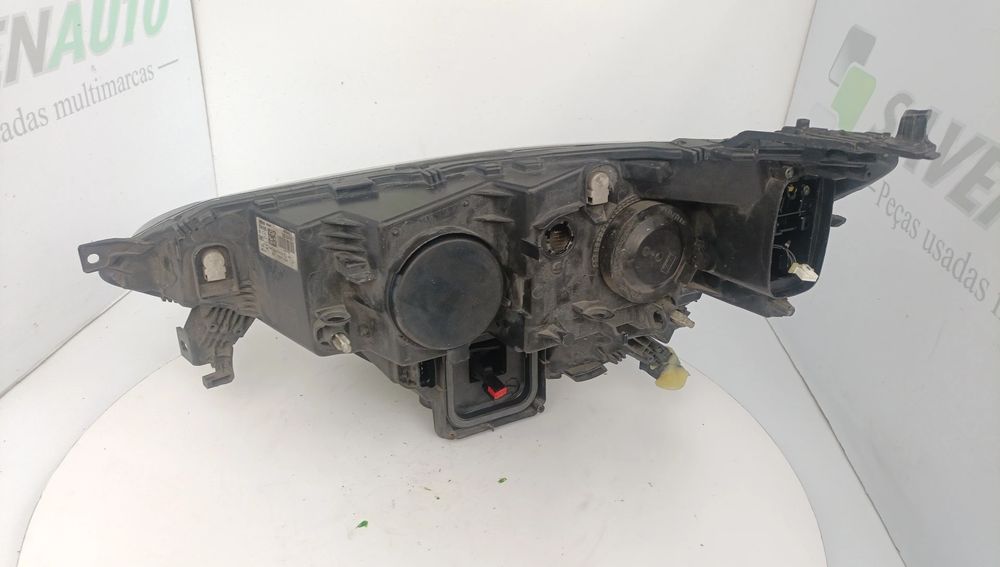 Ótica / farol direita RENAULT Megane IV Grandtour (K9A/M_)