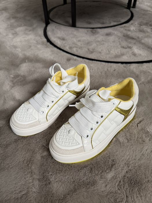 Нові кросівки kurt geiger, розмір 36