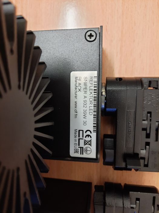 Reflektor led oprawa oświetleniowa.