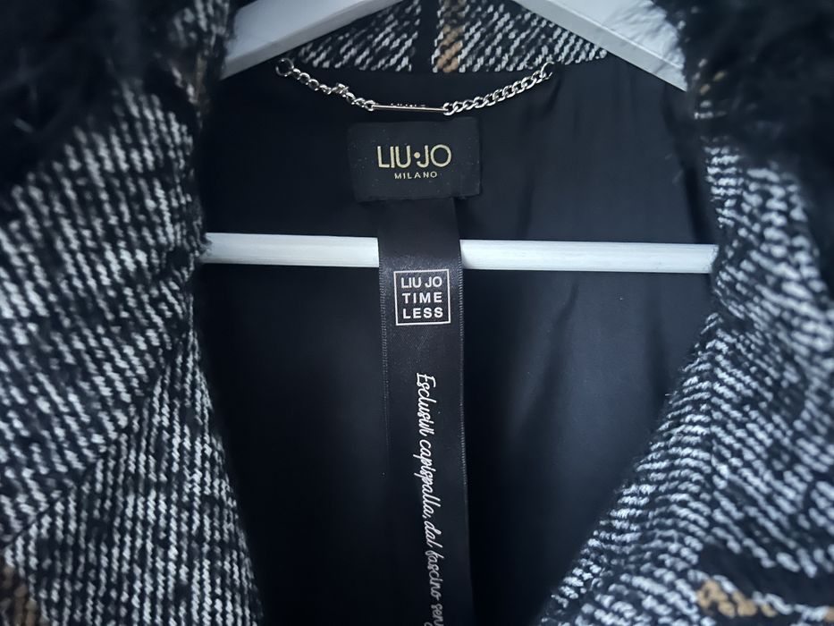 Casaco Liu Jo • Como Novo • Estilo Sobretudo