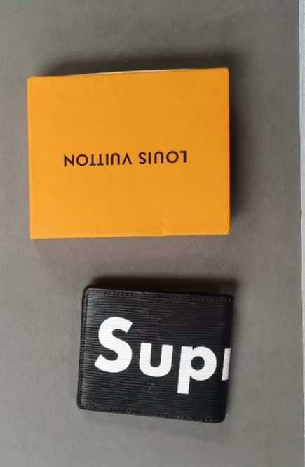 Carteira Louis Vuitton preta nova