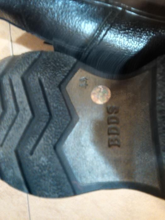 Туфли кожаные черные новые