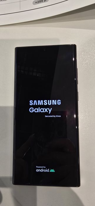 Samsung  Galaxy  22 ultra