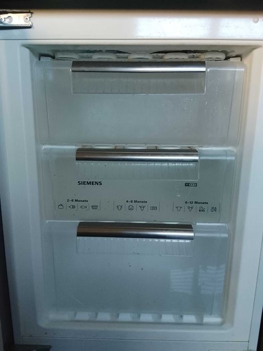 Siemens KI28E441FF Combinado Encastre Frigorífico Congelador 177cm