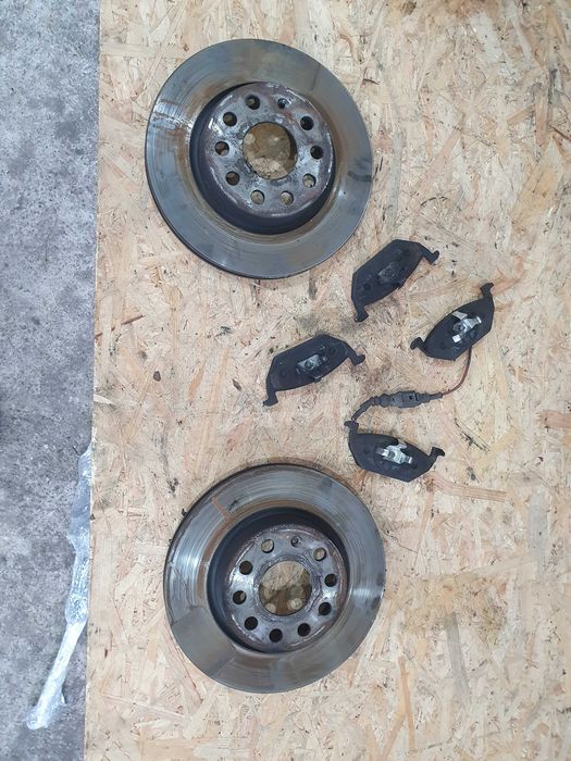 Tarcze klocki przód przednie TRW kpl Vw Golf 5 V 1.9 tdi 04r BRU kpl