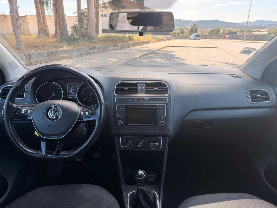Volkswagen Polo 1.0 Advance BlueMotion (75cv) – 2016 – 5 Portas