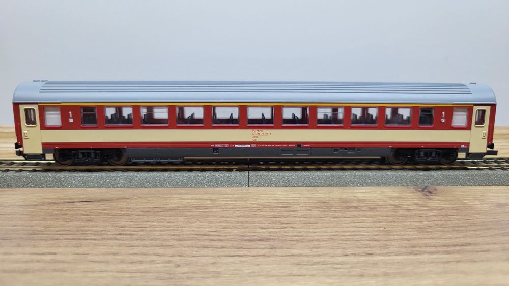 PIKO wagon osobowy 1kl PKP ic ep V-VI oświetlony PIĘKNY okazja RARYTAS