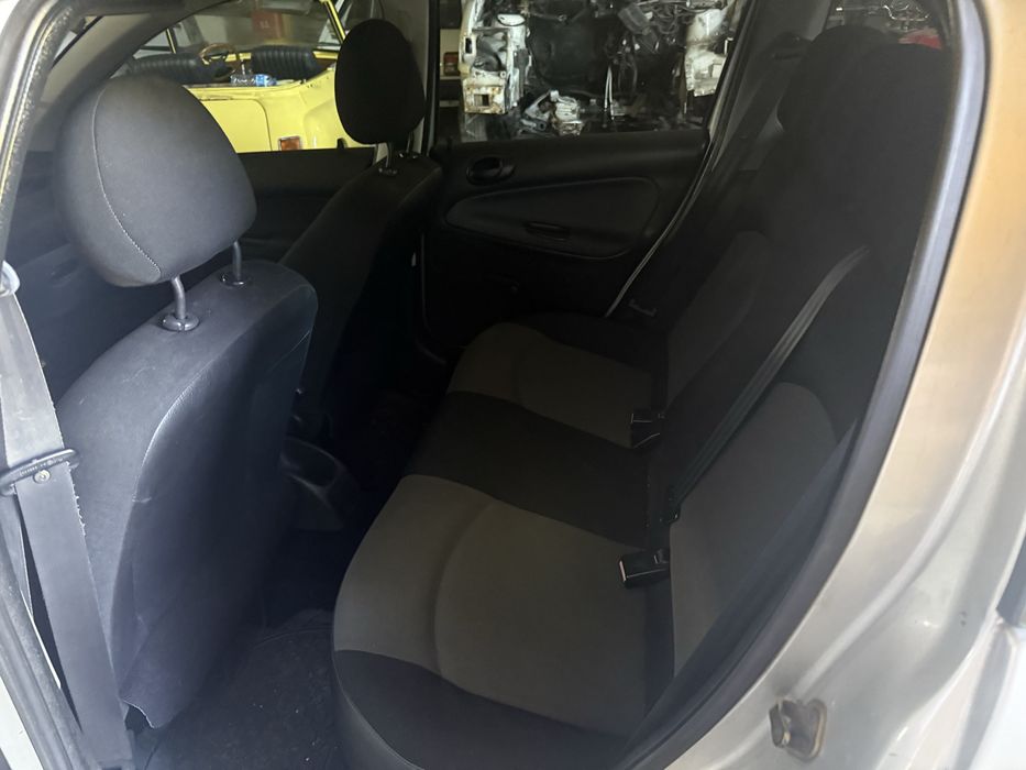 Renault Twingo em bom estado