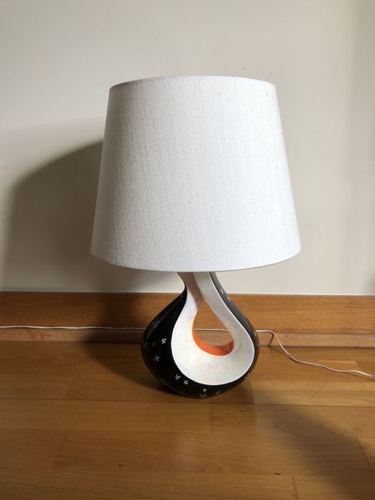 Abat-Jour / Abajur Novo. Cor: pérola