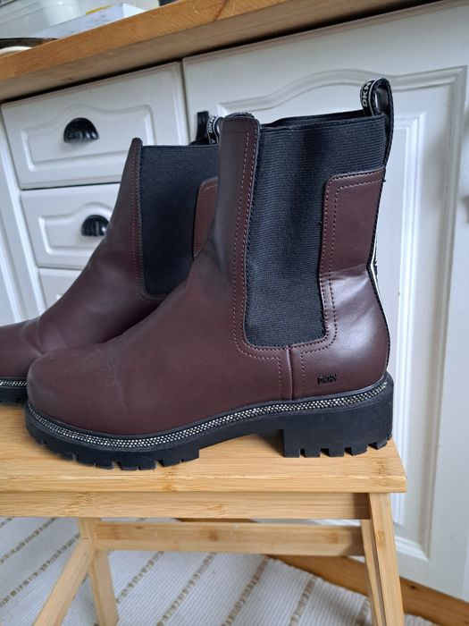 Kozaki bordowy  Dkny 40