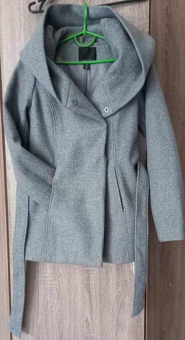 Пальто жіноче міжсезонне