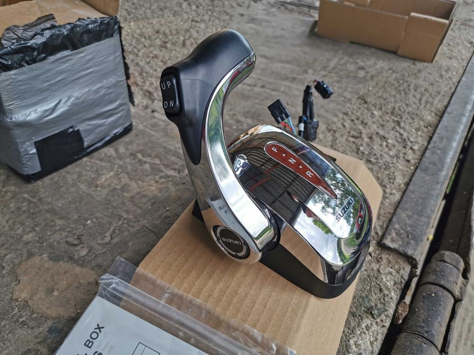 Manetka elektroniczna Suzuki nowa