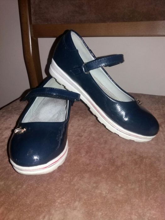 Туфлі для красунь, мешти