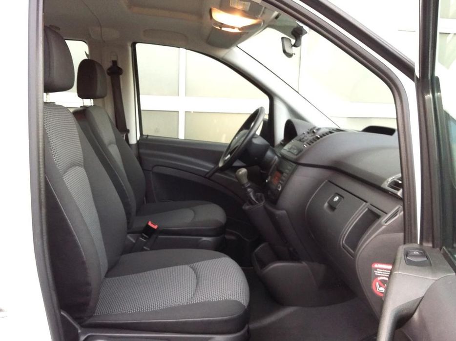 Mercedes Vito...
