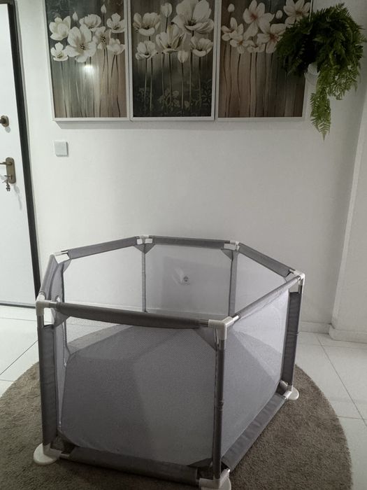 Vendo cercadinho para bebe como novo