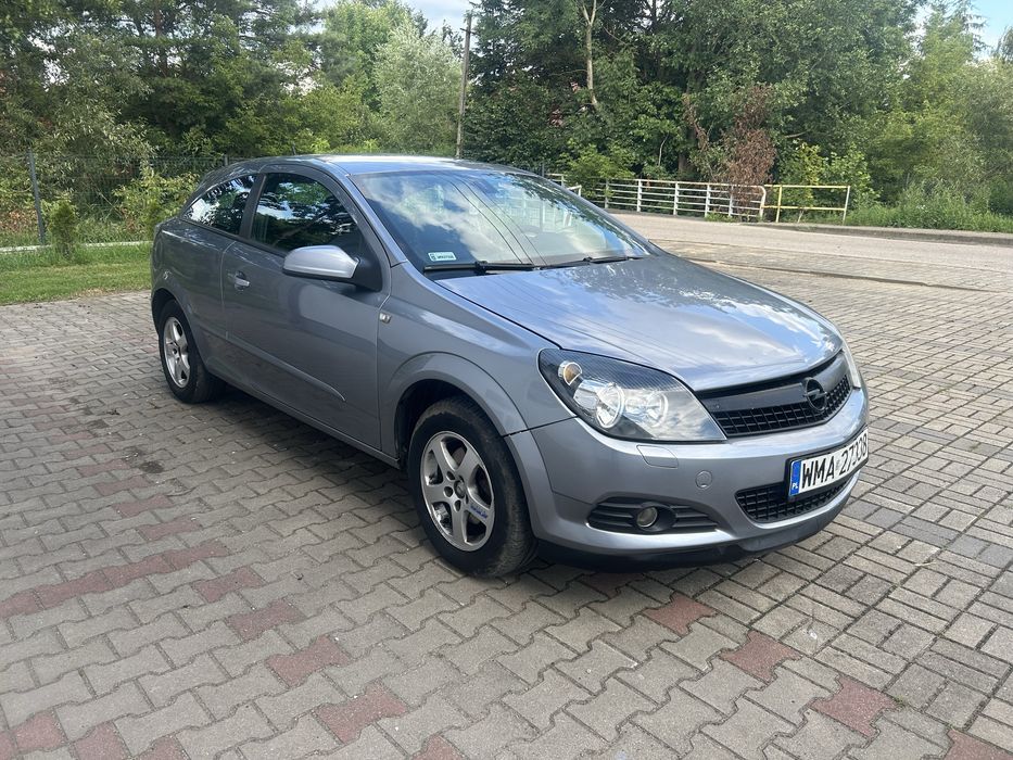 Opel Astra GTC 1.3 CDTI