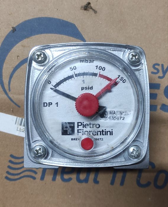 Індикатор перепаду тиску газу