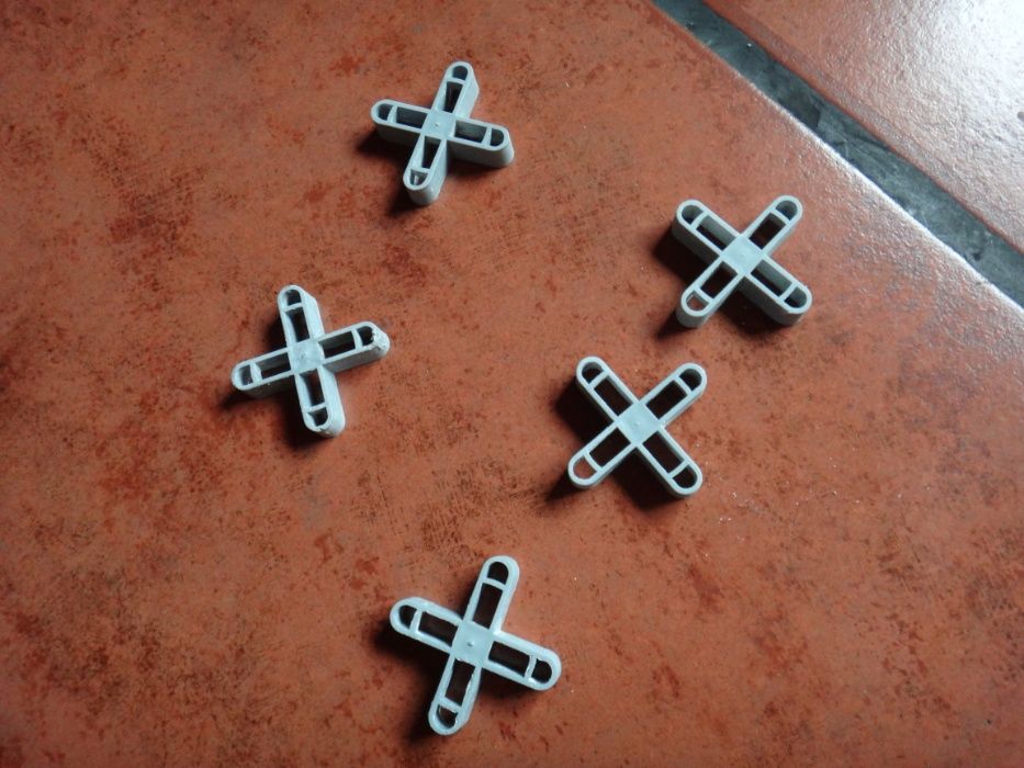 50 cruzetas para juntas 10 mm + 1 Bate Linhas ( ver descritivo )
