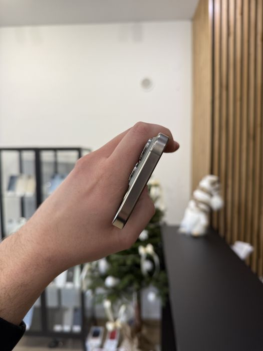 Telefon iPhonw 16 PRO 128GB Szary Apple Gwarancja iTrade