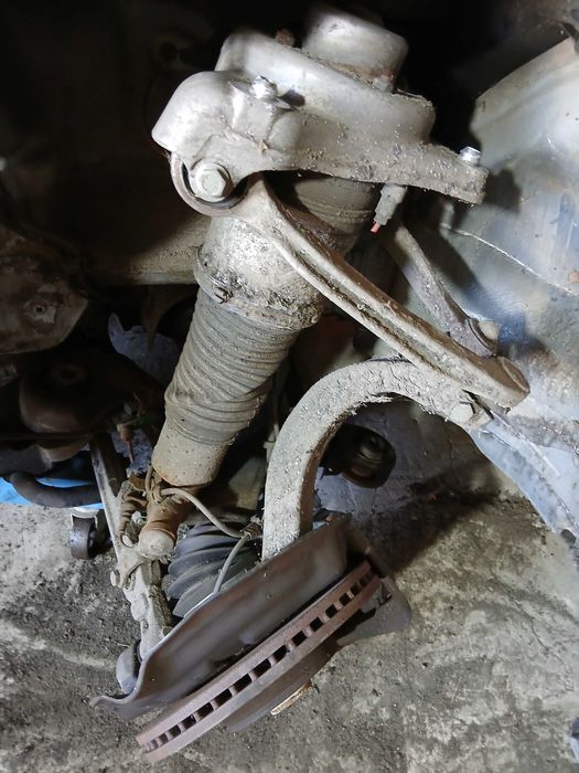 Audi A6 C6 amortyzator pneumatyczny lewy prawy zwrotnica. Kompletny