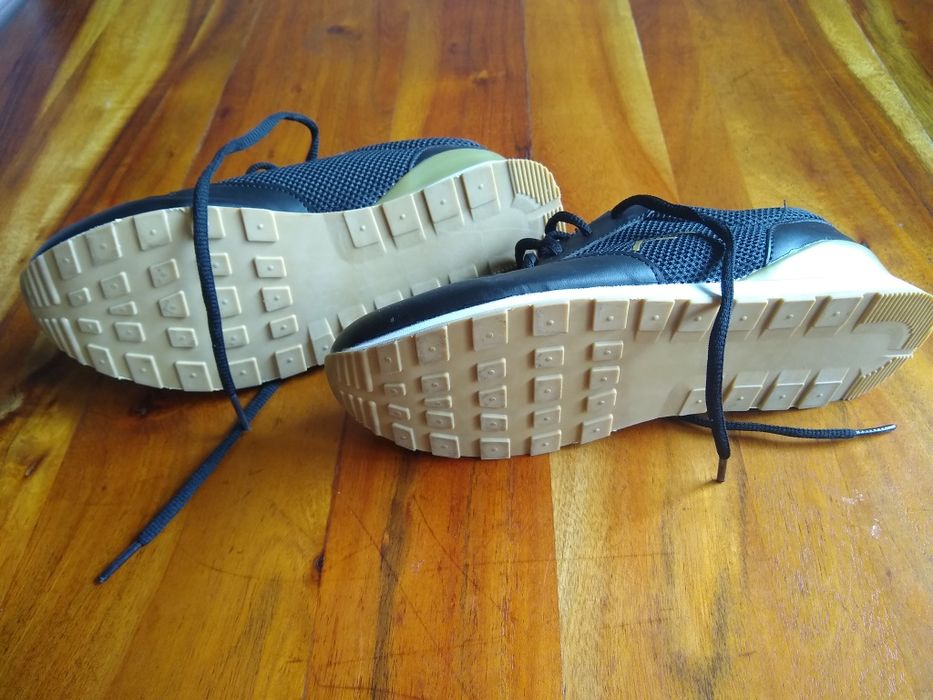 Sportowe buty dziewczęce czarne
