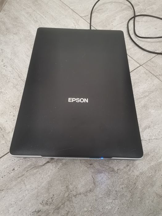 Сканер Epson Perfection V19