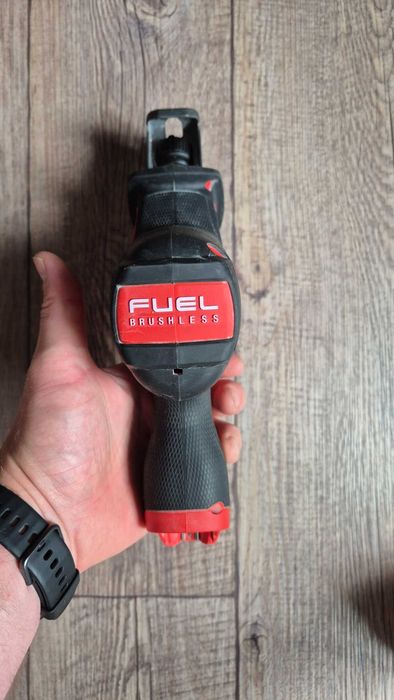Piła szablasta Milwaukee Fuel M12 CHZ