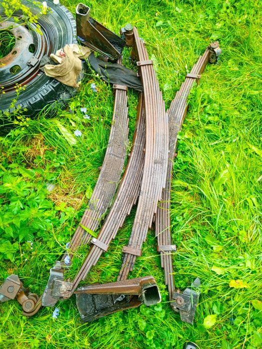 Продам осі на прицеп.