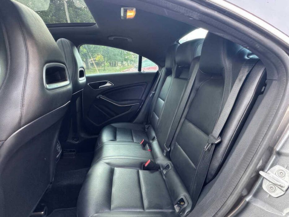 Mercedes-Benz CLA 250      2014