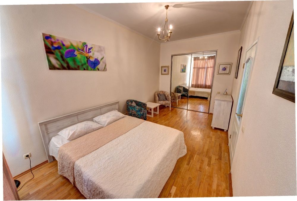 Посуточно 2к квартира в центре на ул Большой Васильковской 29