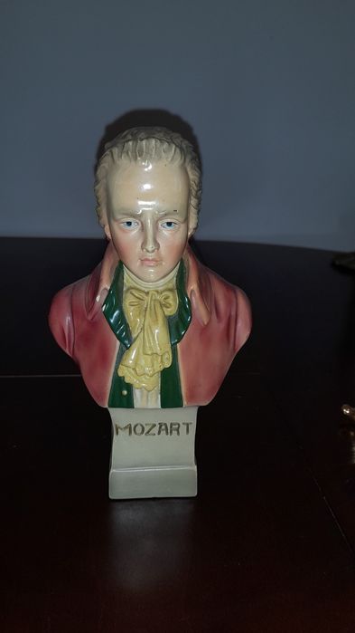 Estatueta de busto do Mozart em cerâmica