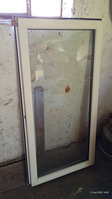 Skrzydło okienne 67,5 x 132,5, bez ramy