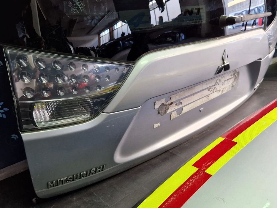Tampa da mala usada MITSUBISHI OUTLANDER ENVIO GRATUITO