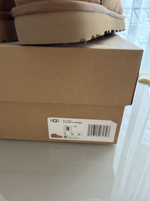 UGG Classic Mini