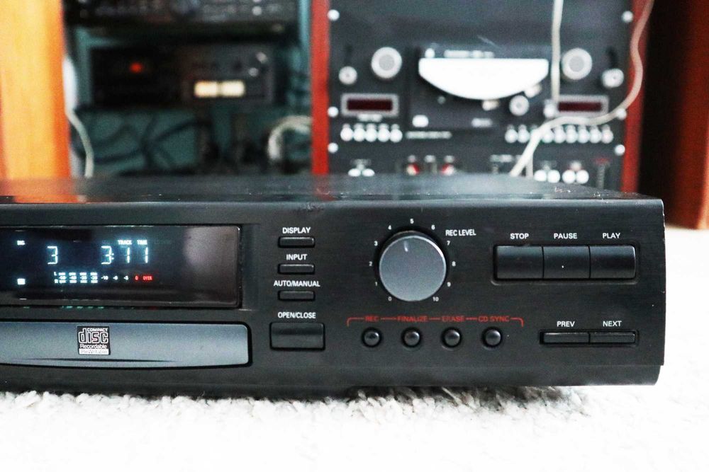 Cd проигрыватель пишущий PHILIPS CDR-870 и PHILIPS CD-723