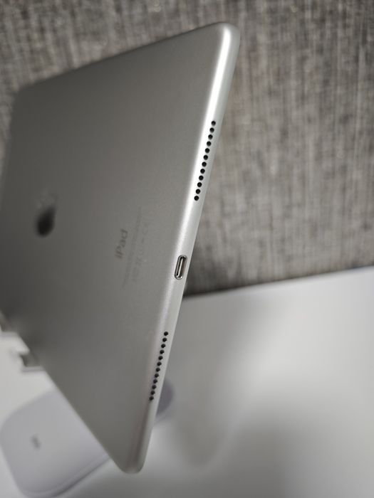 iPad Pro 9.7 на 32 Gb LTE #139