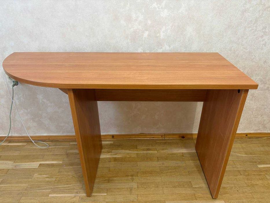 Стіл  письмовий