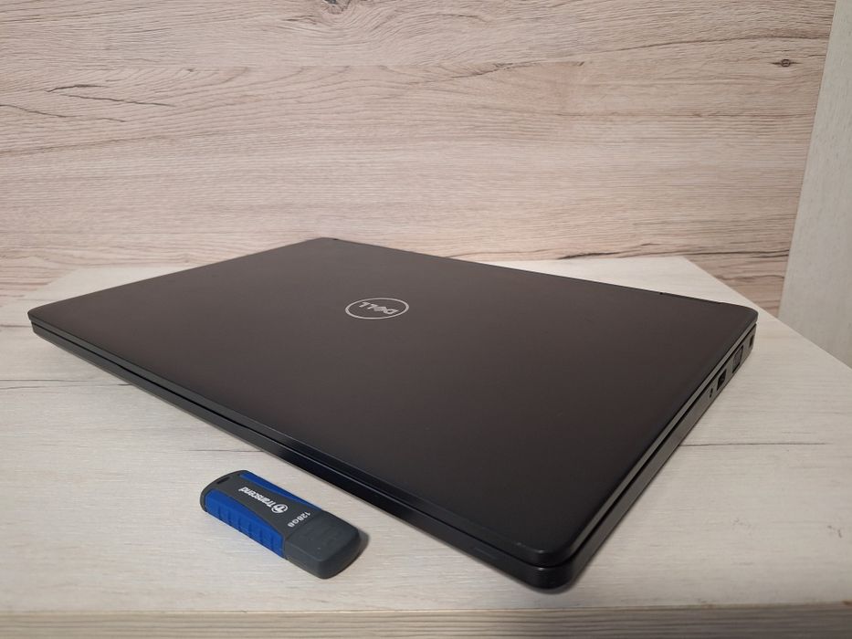 I5-7300U/8/128/7 годин ноутбук