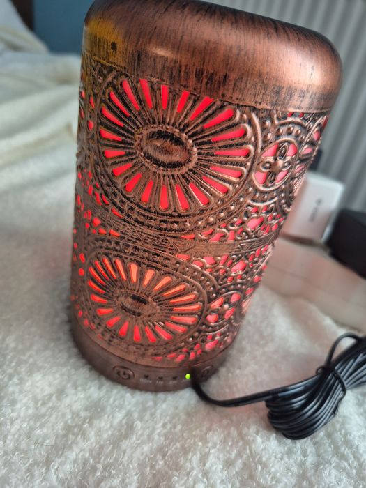 Dyfuzor olejków eterycznych i nawilżacz powietrza marki Salking