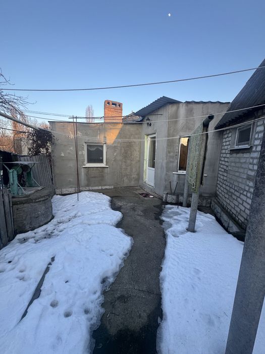 Продам чястину будинку з окремим подвірʼям