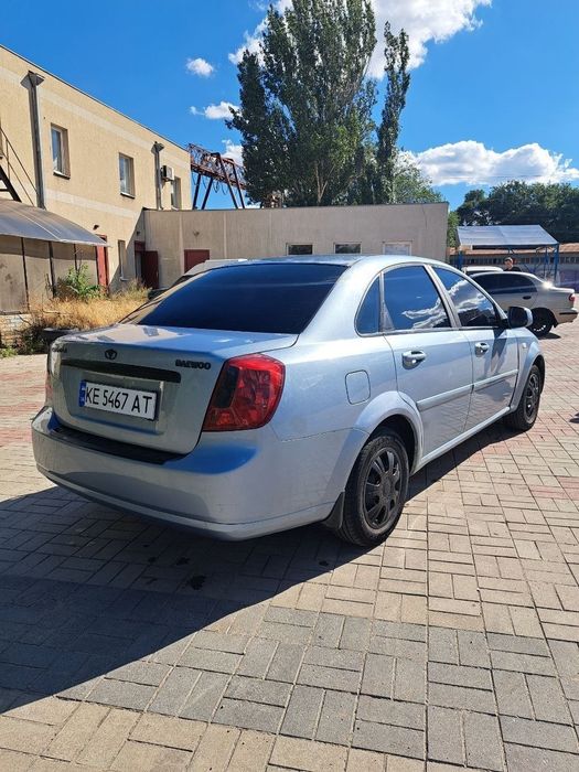 Daewoo dentra, lacetti 2013року