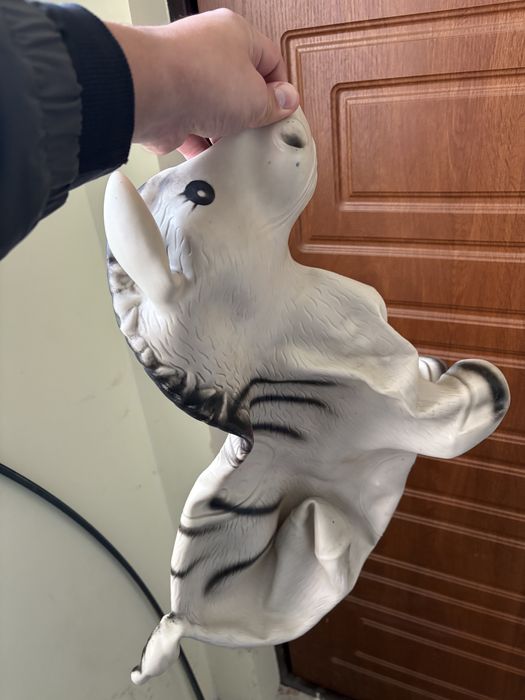 Надувний коник для стрибання