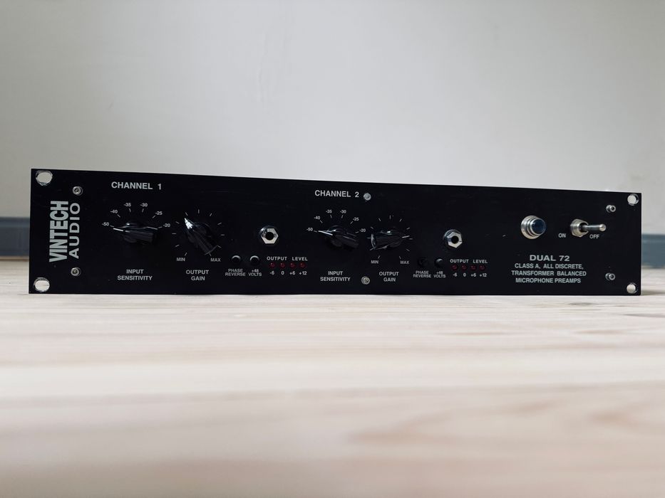 Przedwzmacniacz VINTECH AUDIO DUAL 72