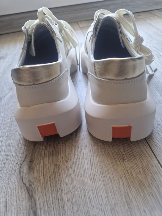 Biale adidasy skóra 40