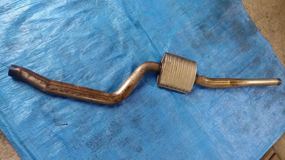 Глушник центральний BMW 3 E90 E91 2005-2012 р. 2.0 D