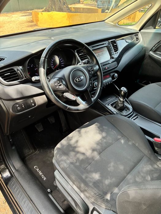 Kia carens - 7 lugares - Diesel